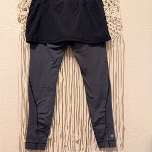 RARE Athleta Bettona Skirted Legging Black Pilayo Full Length Yoga Pants Rare S